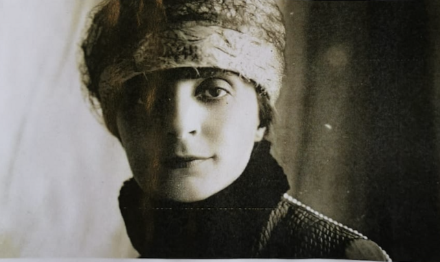 Photo Anna de Noailles .png